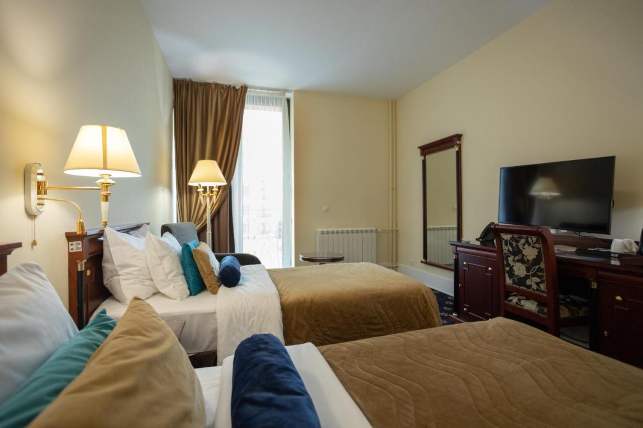 A Hoteli - Grand&Sky Hotel Tornik Zlatibor Exterior photo A room at the hotel